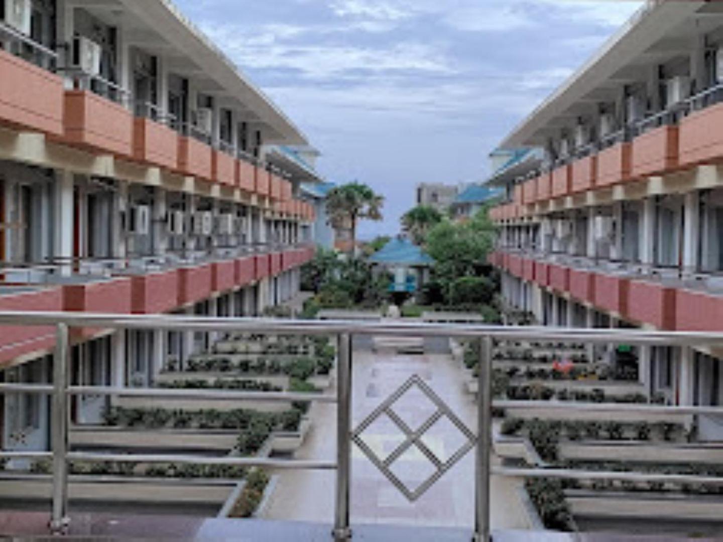 Blue Lily Beach Resort Puri Exteriör bild