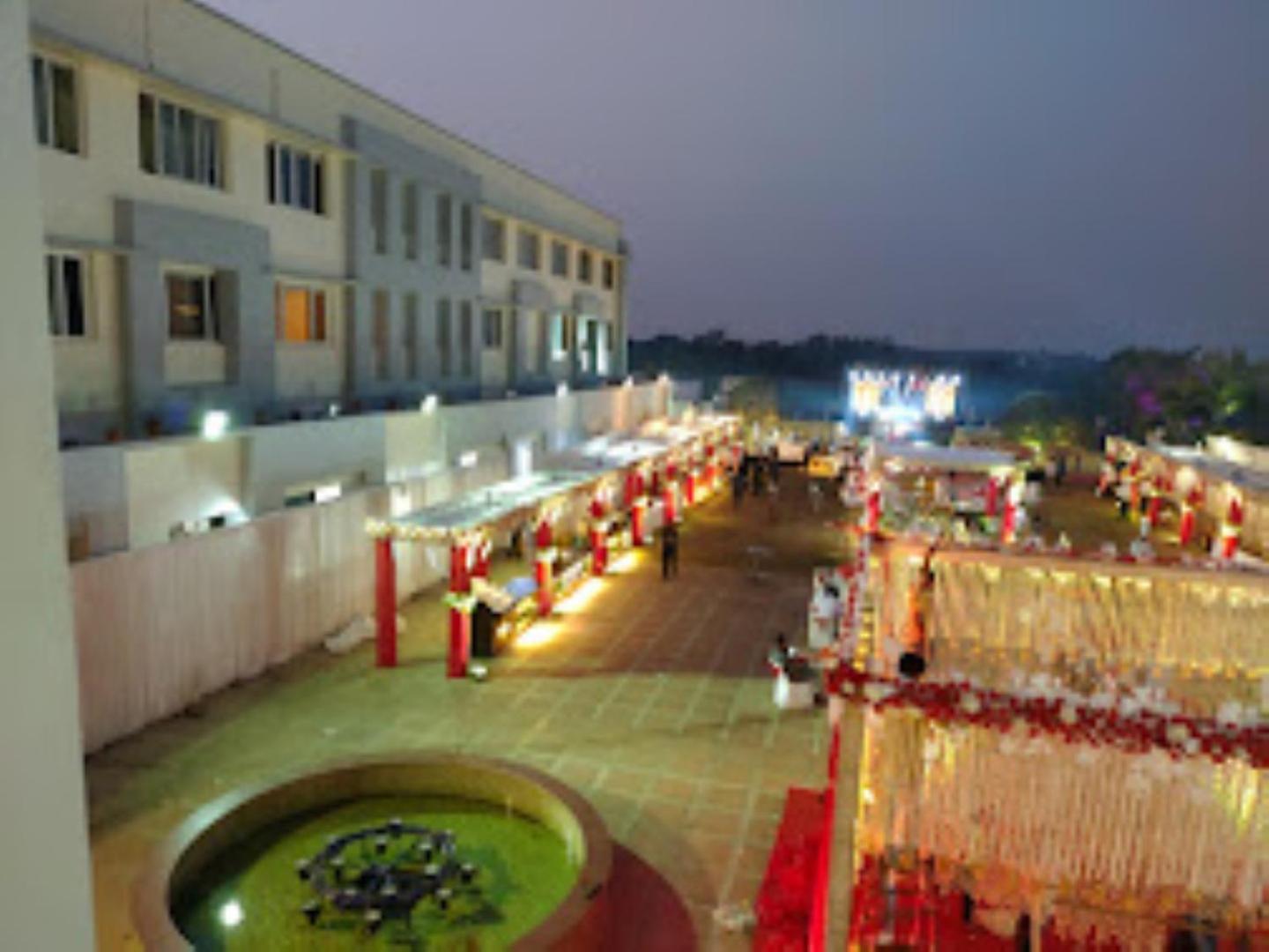 Blue Lily Beach Resort Puri Exteriör bild